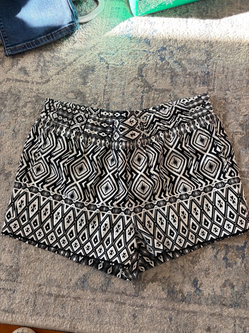 J. Crew Factory Women’s 2 Black & White Geometric High-Waist Shorts